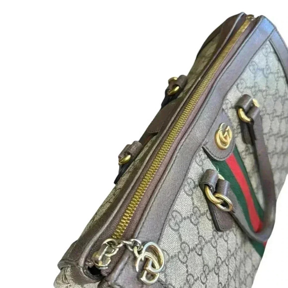 Gucci GG Supreme Ophidia Medium Size Retails For $2590 Dollars. - Picture 11 of 16